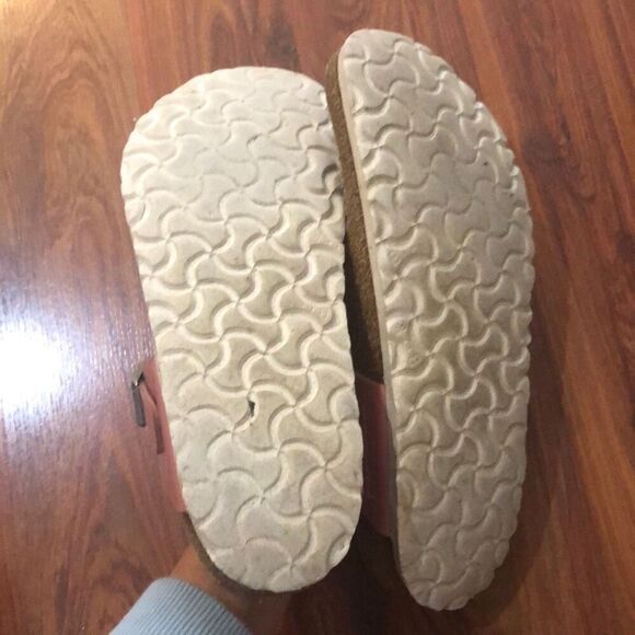 Birkenstock pink Gizeh Sandals, size 8 AS IS - Picture 4 of 7